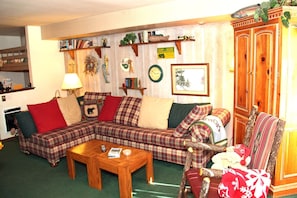 Mammoth Lakes Vacation Rental Sunshine Village 113 - Living Room with 1 Queen Sofa Bed