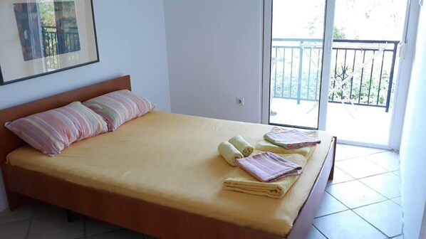 #bed,#queensize,#bedroom,