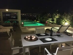 Romantic atmosphere at the roof garden