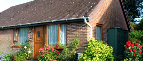 Entrance overlooking lawns