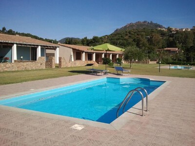 House in a residence with garden and swimming pool - 300m from the beach