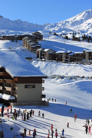 Snow and ski sports