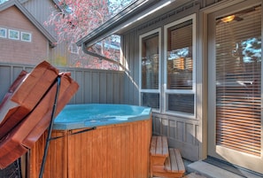 Private Hot Tub - Private Hot tub