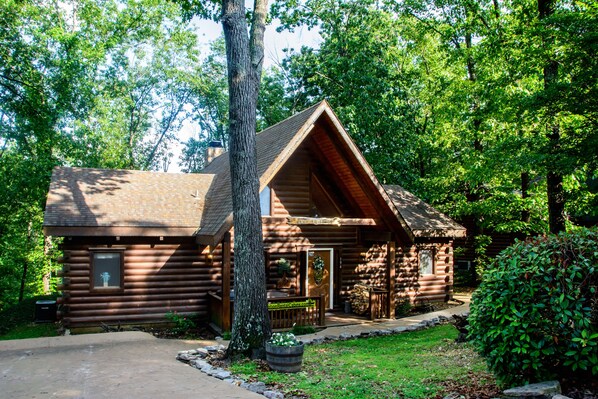 Cozy 2 Bedroom, 2 Bath