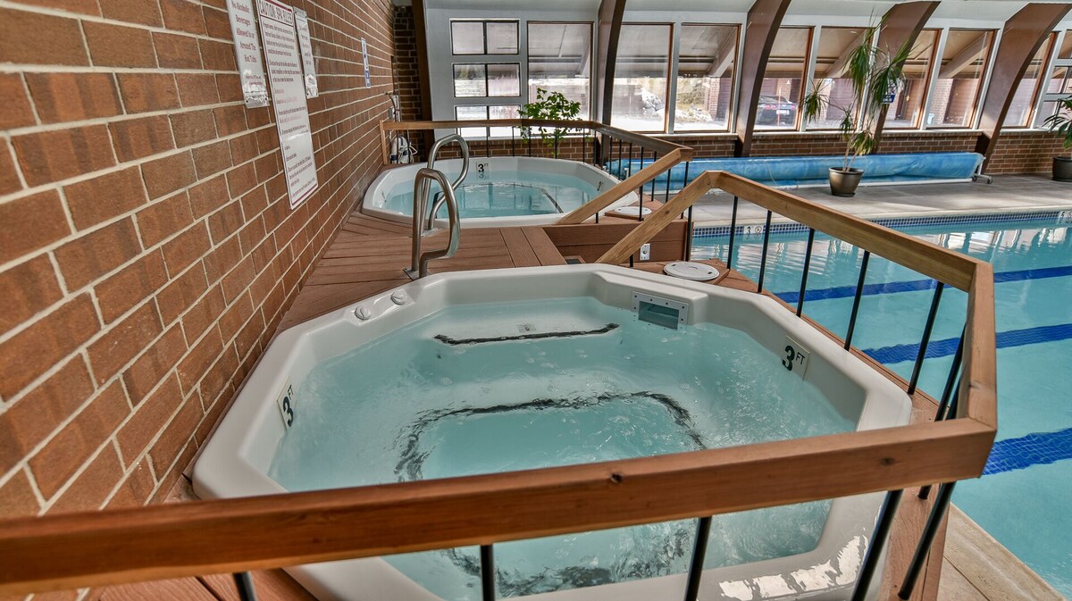 Lagoon Royal Townhome: Mountain Views Meet Modern Comforts