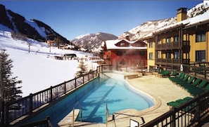 White river lodge pool.