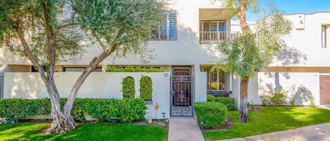 View of the entrance to the condo from Lupine Lane