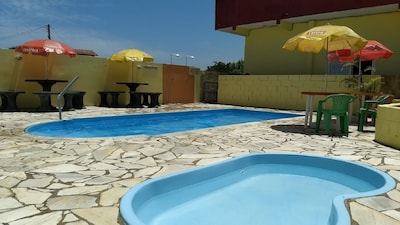 ILHA COMPRIDA - APARTAMENTOS COM PISCINAS PRÓXIMO A PRAIA APTO4