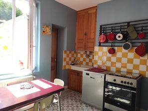 Private kitchen