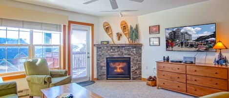 Camp 4 # 2: 2 Bedrooms, 2 full baths plus a half bath, open-concept living/dining room and kitchen