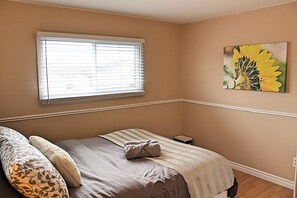 Master Bedroom - Queen Size