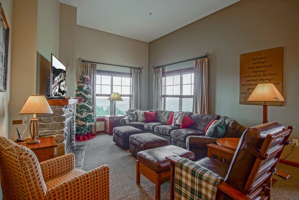 Soaring Eagle 104 is a corner unit.
