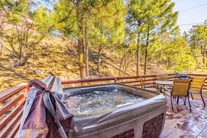 Hot Tub and Views