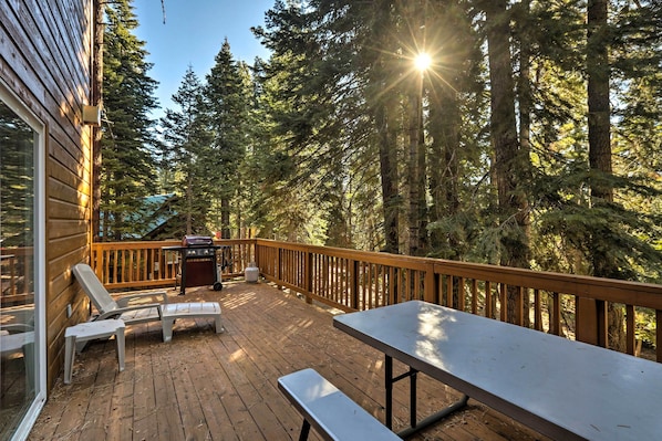 Carnelian Bay Vacation Rental | 4BR | 3.5BA | Stairs Required | 2,400 Sq Ft