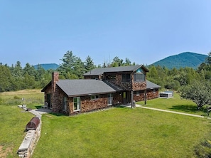 View view of the front of the house