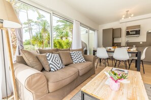 Welcome to your luxurious and bright apartment in Moliets!