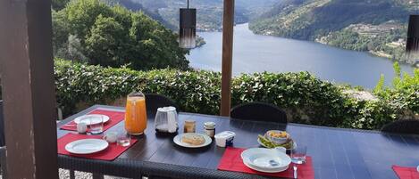 Breakfast with a view...