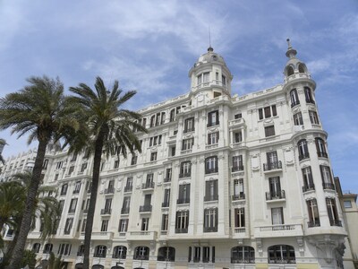 Luxury apartment with 3 pools in a tropical garden with sea views 