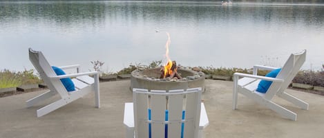 Can't beat this s'mores roasting view!