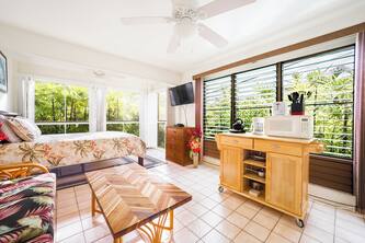 Dec availability check dates, Free Parking, free HS-WIFI walk to Magics beach