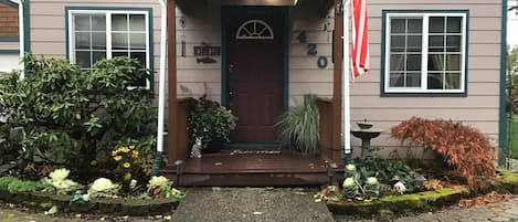 Cozy getaway house on Olympic peninsula