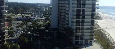 Edgewater Lagoon Pool 