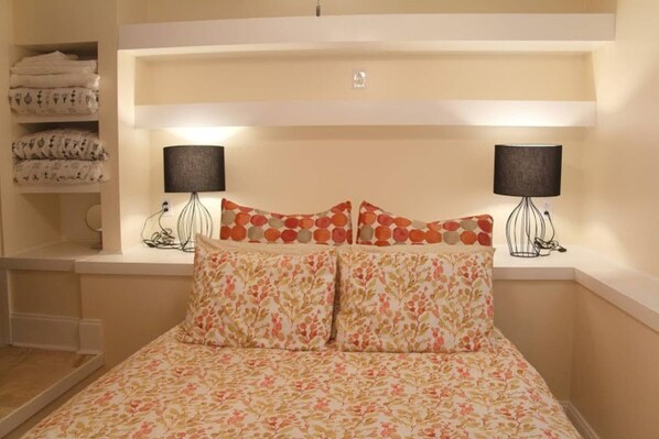 Bedroom with queen bed