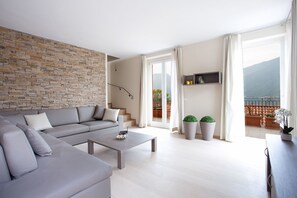 Lake view living inside & out. Ask to see our own site for more photos & details