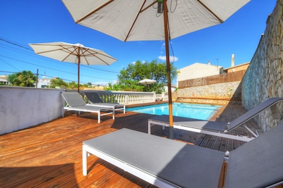 Villa es Torrentó con piscina privada, WiFi gratis, BBQ, AC a 5 min del Puerto
