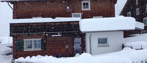 Haus im Winter