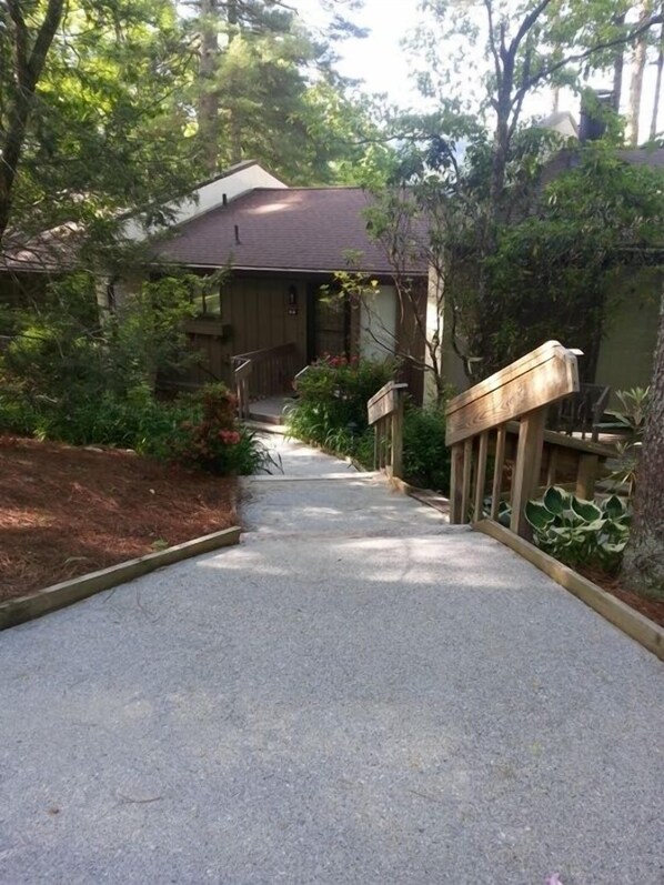A few steps to condo.
