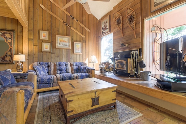 Living Room with Fireplace