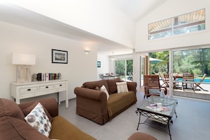 Find peace and relaxation with your close friends and family in this stunning living room.