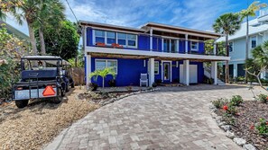 Rent Golf Cart Walk to Waterfront Restaurant, Shops, Pier, Ice Cream, & Trolley 2 minutes away