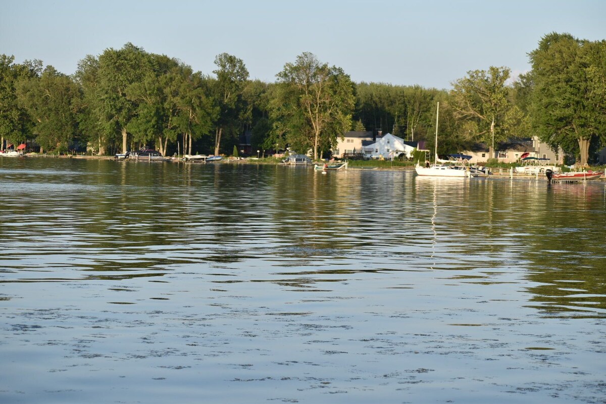 Panoramic View of Billington Bay on south shore of Oneida Lake