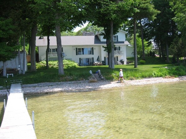 Large Lakefront Home on Burt Lake Hunting fishing snow sking golf