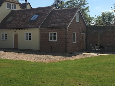 Orchard Cottage - Newly Built Farmhouse Annexe