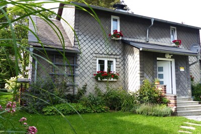  cozy cottage with garden in the Fichtelgebirge. 