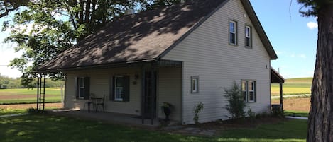 Front view of cottage