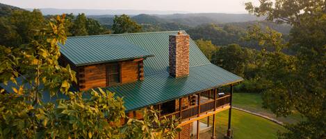 Hans Creek Cabin