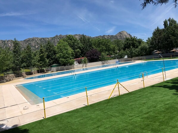 Utomhuspool