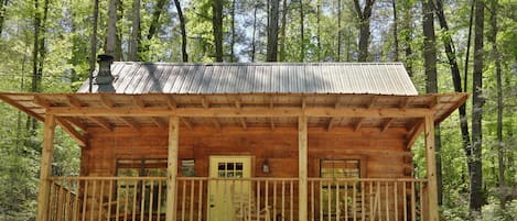 Yellow Door Cabin