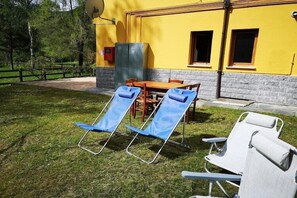 Stugans exteriör [sommar]