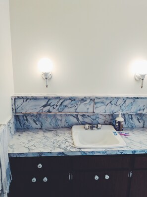 Master bath 