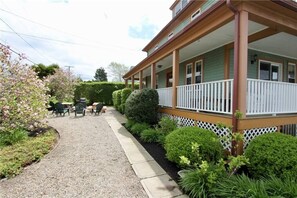 Picnic area in front of main house. Main entrance. 