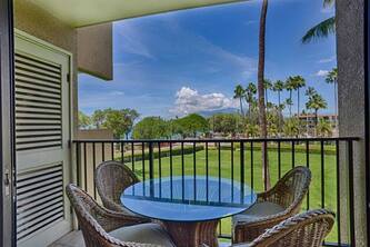 Easy Kihei Living! Kitchen, Lanai, Laundry, AC, WiFi+Flat Screens–Kamaole Sands 10204