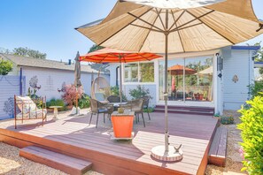 Backyard | Private Deck | Outdoor Dining Area