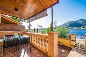 Ferienhaus mit Grill und Bergblick in Alcudia