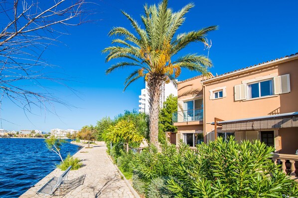 House near the sea in Alcudia