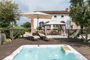 Propiedad, Casa, Piscina, Casa, Edificio, Bienes Raíces, Barrio Residencial, Inmuebles, Villa, Patio Interior